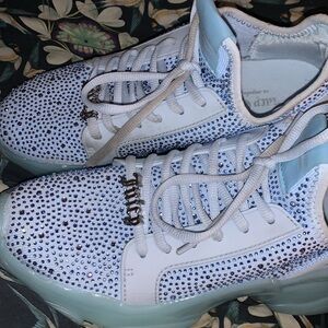 JUICY COUTURE WOMAN’S ADANA Sky Blue Rhinestone Sneakers SZ 8